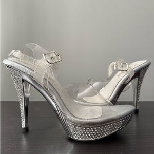 Fabulicious Heels (size 7)